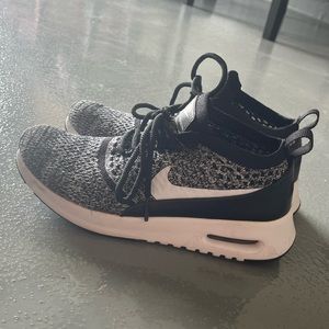 Nike Oreo AirMax Thea's